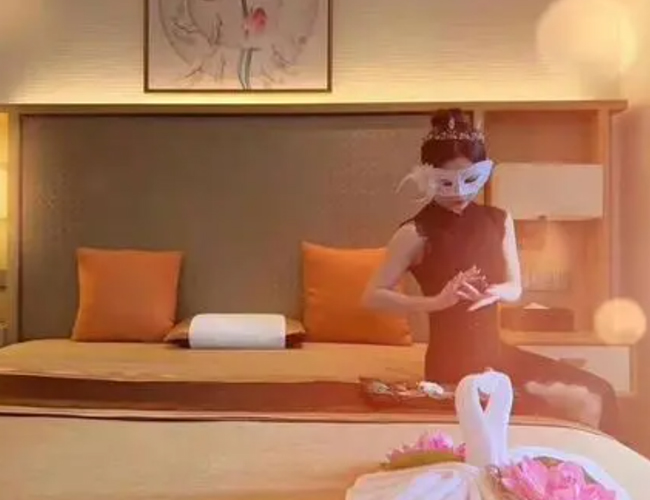 我在武汉江夏体验了下高端男士按摩spa会馆，私人会所花样超多